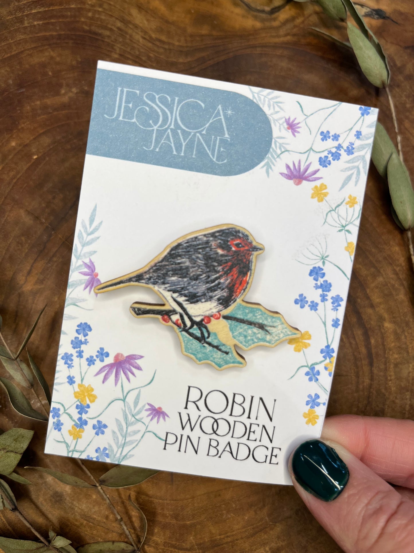 Robin Wooden Pin badge